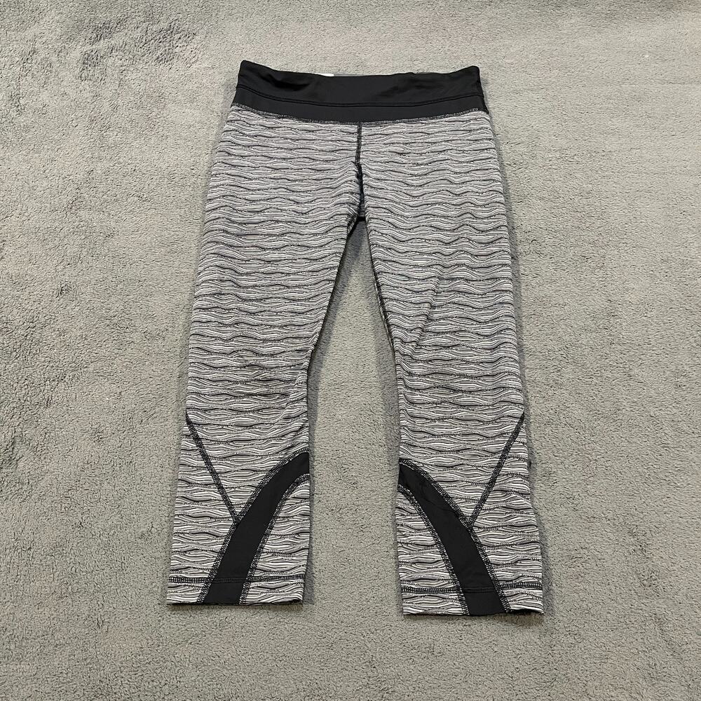 Lululemon Inspire Crop Grey Black Wave Stripe Running Leggings Women's Size 6